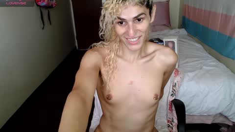 Snapshot of nanikitty69 chatting on 12-20-24, 09:50 Nanki Teresa online show from 12-20-24, 09:50