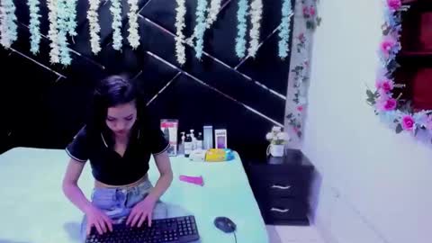 nanis james15 online show from 02-12-26, 03:23