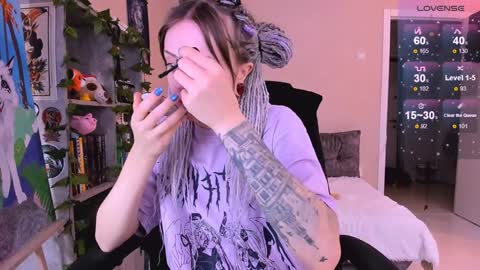 Snapshot of nanitamoore chatting on 12-30-24, 08:54 Monday-Friday 12-4 AM and 6-9 AM New York time online show from 12-30-24, 08:54