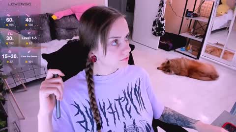 Snapshot of nanitamoore chatting on 01-06-25, 11:18 Monday-Friday 12-4 AM and 6-9 AM New York time online show from 01-06-25, 11:18