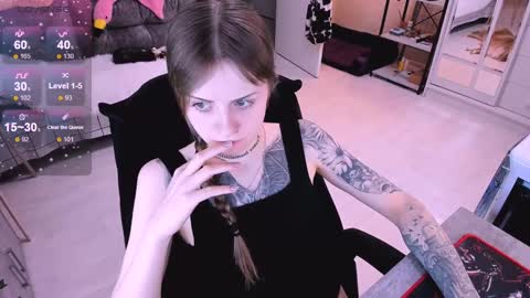 Snapshot of nanitamoore chatting on 01-08-25, 06:20 Monday-Friday 12-4 AM and 6-9 AM New York time online show from 01-08-25, 06:20