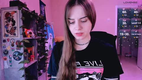 Snapshot of nanitamoore chatting on 01-26-25, 08:23 Monday-Friday 12-4 AM and 6-9 AM New York time online show from 01-26-25, 08:23