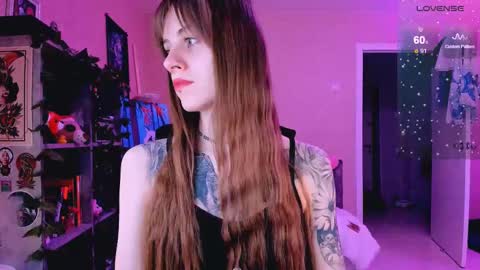 Snapshot of nanitamoore chatting on 02-26-25, 08:44 Monday-Friday 12-4 AM and 6-9 AM New York time online show from 02-26-25, 08:44