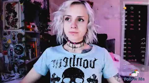 Snapshot of nanitamoore chatting on 10-10-25, 08:41 Monday-Friday 12-4 AM and 6-9 AM New York time online show from 10-10-25, 08:41