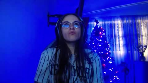 Snapshot of nanna_yoshi chatting on 12-17-24, 12:12 nanna yoshi online show from 12-17-24, 12:12