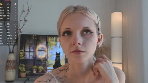 Snapshot of nannetteterrill chatting on 06-03-26, 06:05 nannetteterrill online show from 06-03-26, 06:05