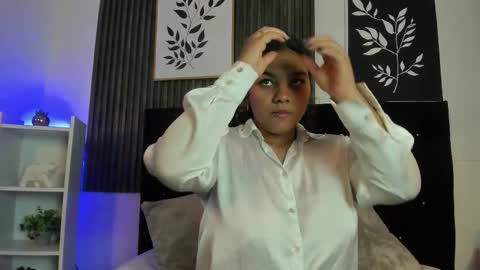 Snapshot of nanny_cute chatting on 09-14-25, 03:05 NANY online show from 09-14-25, 03:05