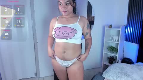 Snapshot of nanny_cute chatting on 09-26-25, 05:00 NANY online show from 09-26-25, 05:00