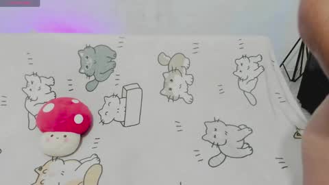 Snapshot of naoko_uwu chatting on 05-19-26, 01:00 Naoko online show from 05-19-26, 01:00