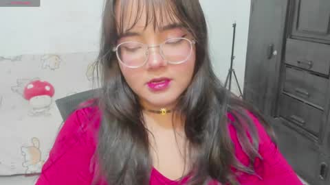 Snapshot of naoko_uwu chatting on 06-08-26, 01:39 Naoko online show from 06-08-26, 01:39