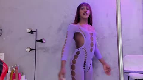 Naomi Blair online show from 04-25-26, 04:04