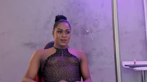 Snapshot of naomi__blair chatting on 05-10-26, 03:23 Naomi Blair online show from 05-10-26, 03:23