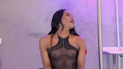 Snapshot of naomi__blair chatting on 05-31-26, 03:26 Naomi Blair online show from 05-31-26, 03:26