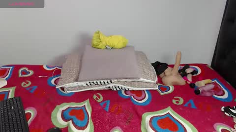 naomi_browmn online show from 10-16-25, 01:23