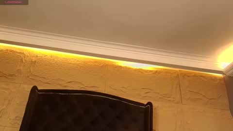 Snapshot of naomi_hill1 chatting on 10-11-25, 08:40 Naomi online show from 10-11-25, 08:40