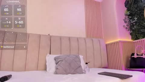 Naomi online show from 03-25-26, 02:01