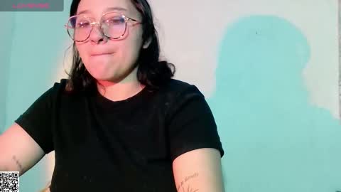 Naomi online show from 02-14-25, 04:15