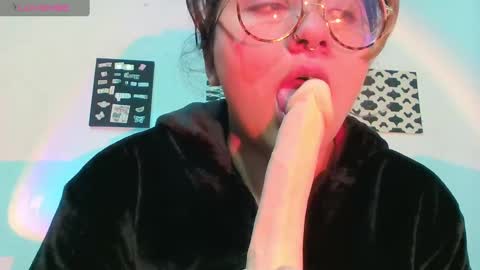 Naomi online show from 03-12-25, 04:19