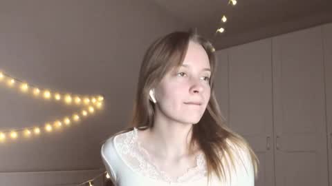 Naomi online show from 05-05-26, 07:22