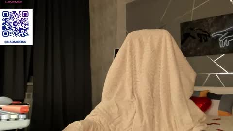 Snapshot of naomi_reiss chatting on 03-05-26, 11:45 naomi_reiss online show from 03-05-26, 11:45