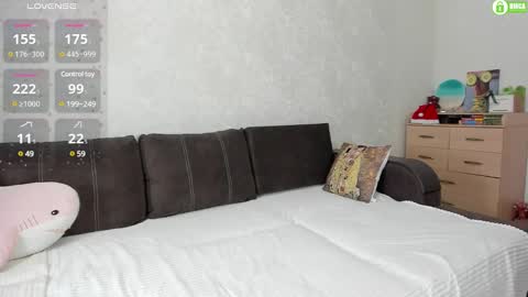 Naomi online show from 01-17-25, 09:17