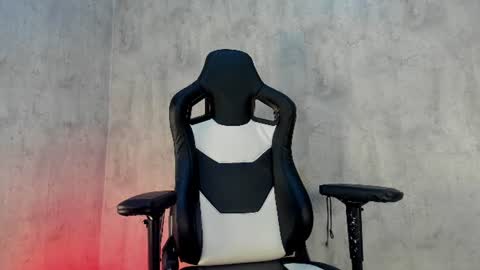 Heidy  online show from 06-15-26, 05:09