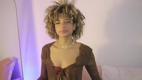 Snapshot of naomidawsonn chatting on 04-02-26, 01:36 naomidawson online show from 04-02-26, 01:36