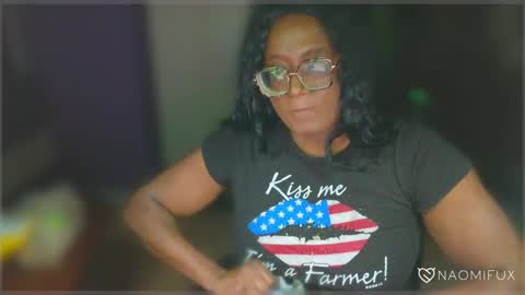 Naomi online show from 02-17-25, 07:26