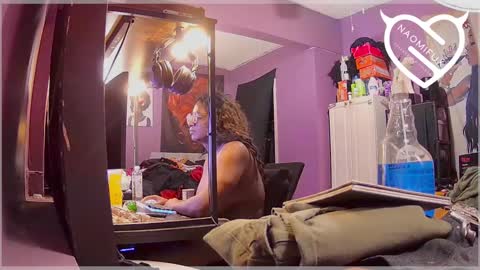 Naomi online show from 03-05-25, 12:38