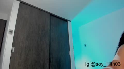 Snapshot of naomigarcia chatting on 11-09-25, 02:43 Naomi online show from 11-09-25, 02:43