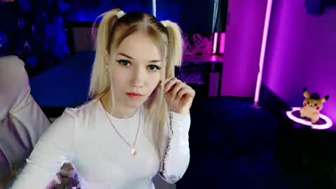 naomihita online show from 03-23-26, 08:51