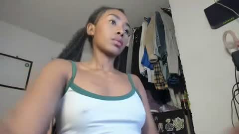 Naomii online show from 01-23-25, 07:22