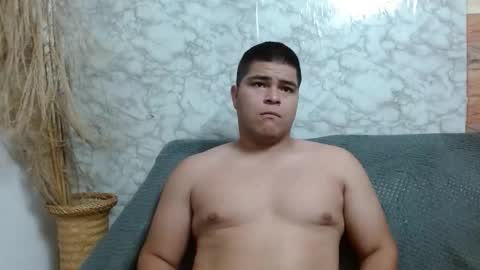 Snapshot of naomii_campbelll chatting on 11-25-25, 08:31 Naomi Campbel online show from 11-25-25, 08:31