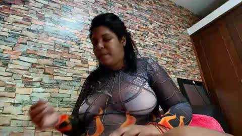 Naomi Campbel online show from 04-28-26, 10:15