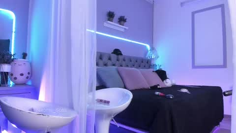 Naomi online show from 02-17-25, 08:15