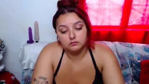 Snapshot of naomiquiin chatting on 12-20-24, 01:11 naomiquiin online show from 12-20-24, 01:11