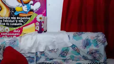 Snapshot of naomiquiin chatting on 02-06-25, 08:18 naomiquiin online show from 02-06-25, 08:18