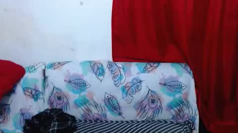 Snapshot of naomiquiin chatting on 09-21-25, 04:58 naomiquiin online show from 09-21-25, 04:58