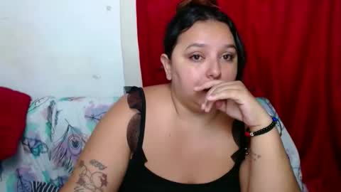 Snapshot of naomiquiin chatting on 09-23-25, 11:35 naomiquiin online show from 09-23-25, 11:35