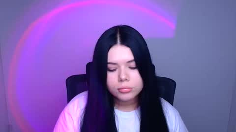 Snapshot of naomivibes chatting on 09-23-25, 12:30 Naomi online show from 09-23-25, 12:30