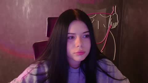 Snapshot of naomivibes chatting on 09-30-25, 11:15 Naomi online show from 09-30-25, 11:15