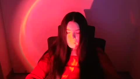 Snapshot of naomivibes chatting on 10-06-25, 11:35 Naomi online show from 10-06-25, 11:35