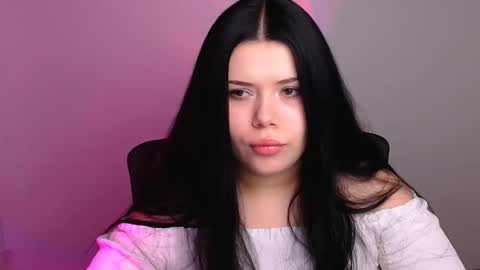 Snapshot of naomivibes chatting on 11-10-25, 06:23 Naomi online show from 11-10-25, 06:23