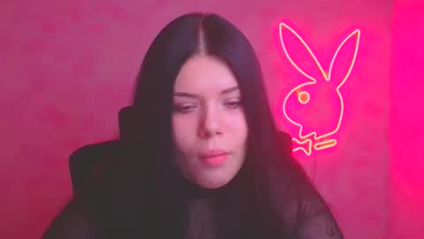 Snapshot of naomivibes chatting on 11-19-25, 06:24 Naomi online show from 11-19-25, 06:24