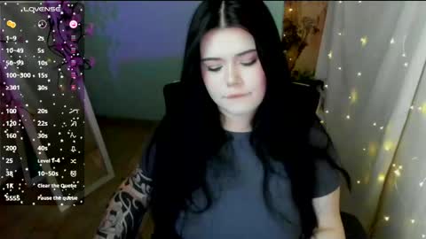 Naomi online show from 04-24-26, 01:57