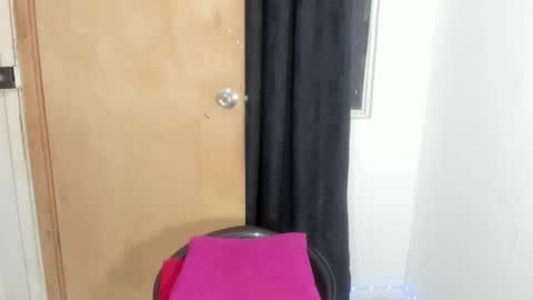 naomiwildburn online show from 03-05-25, 04:02