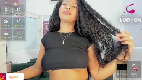 Naomi     online show from 12-11-24, 07:14