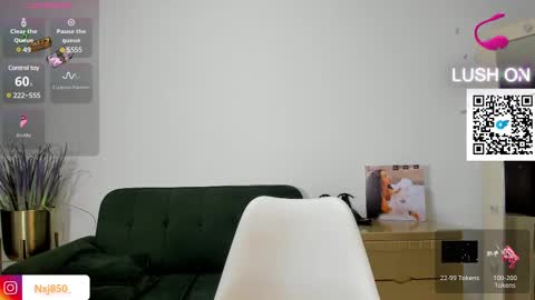 Naomi     online show from 02-18-25, 10:58