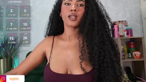 Naomi     online show from 03-26-26, 04:29