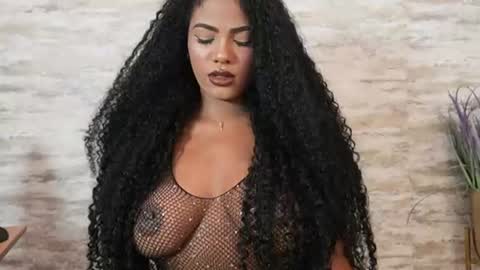 Naomi     online show from 07-25-26, 06:22
